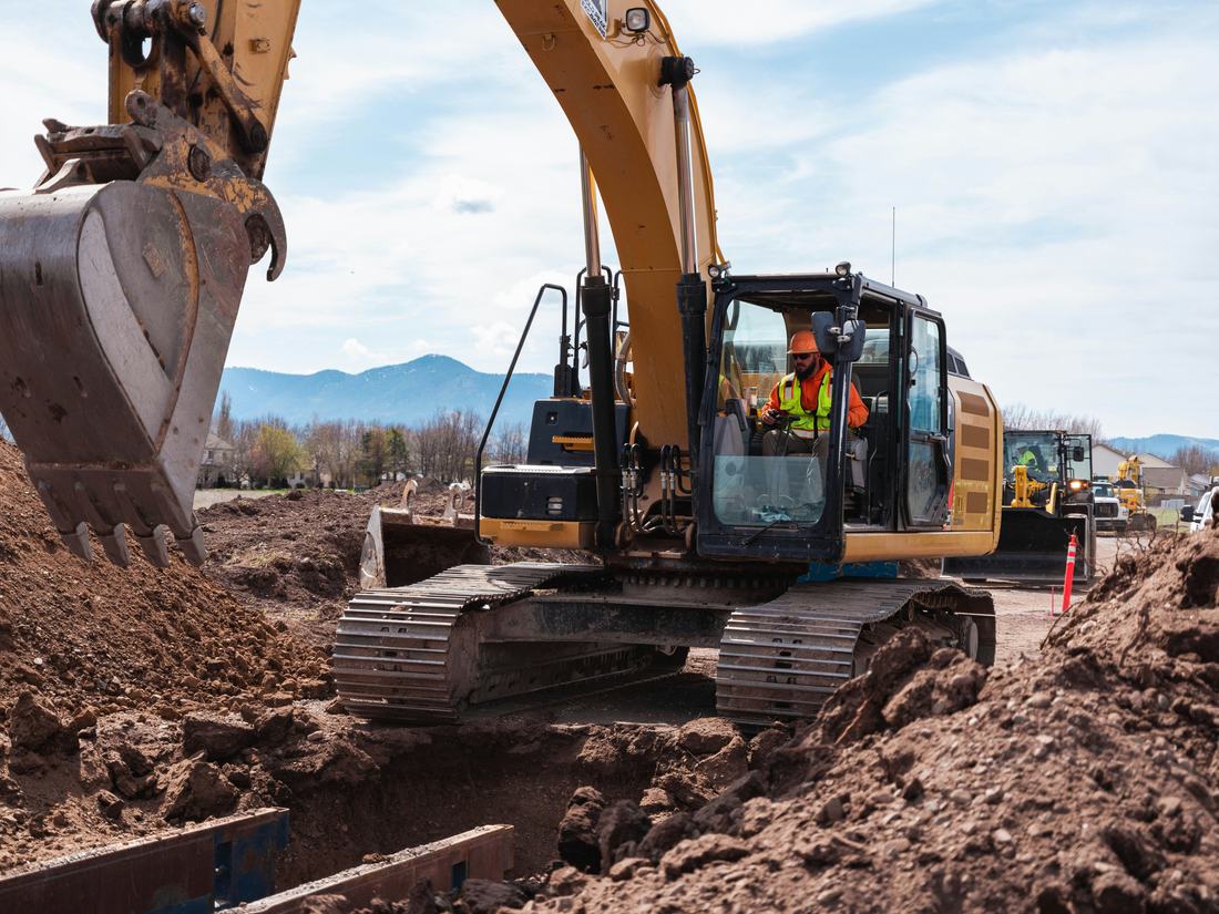 Excavadora trabajando en una obra